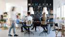 Verschwommene Aufnahme eines Open Space Office