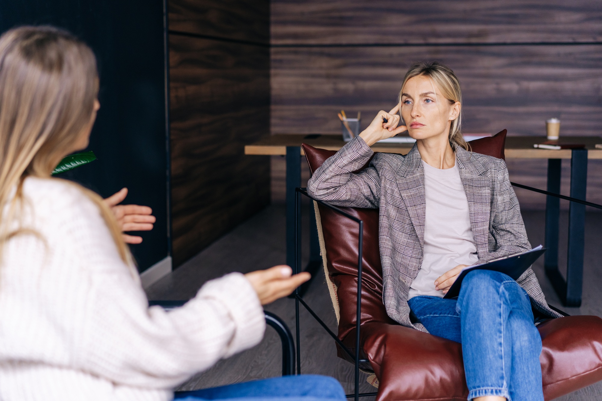 Wo Coaching aufhört: Die Grenze zur Therapie erkennen